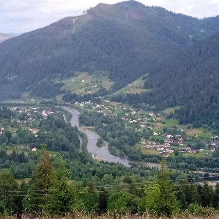 Затишний Будиночок Біля Річки Krivorovnya Exteriér fotografie