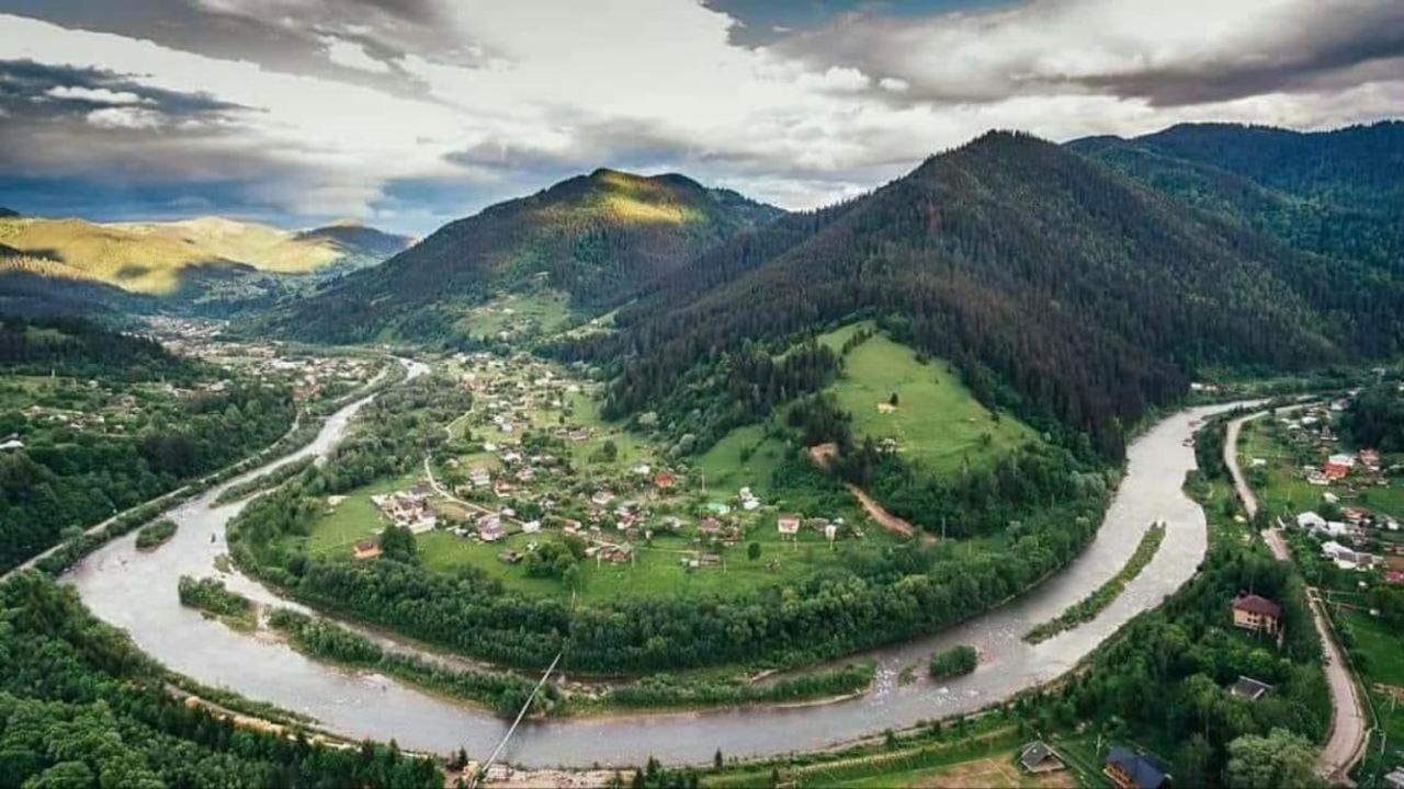 Затишний Будиночок Біля Річки Krivorovnya Exteriér fotografie